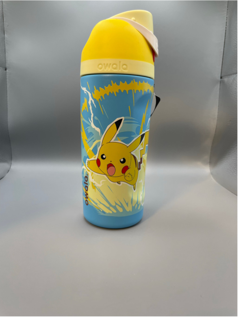 Pokemon x Owala Pikachu 16 fl oz Stainless Steel Freesip Water Bottle Brand New